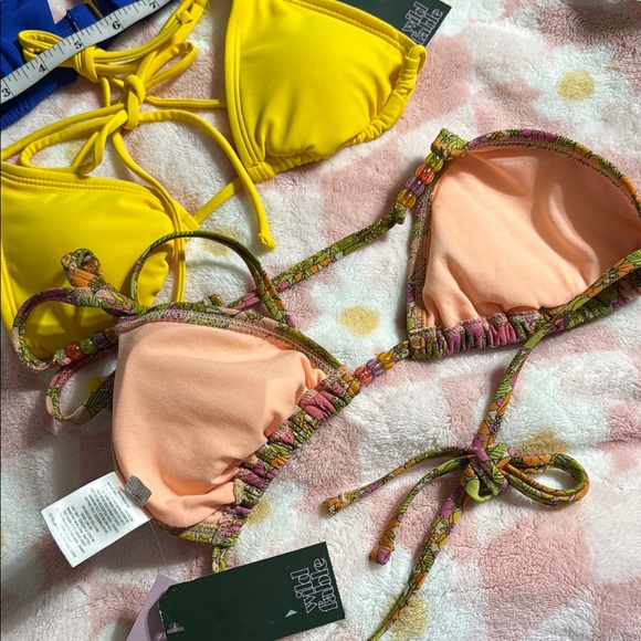 Vibrant Bikini Set with Floral Design - Picture 5 of 10